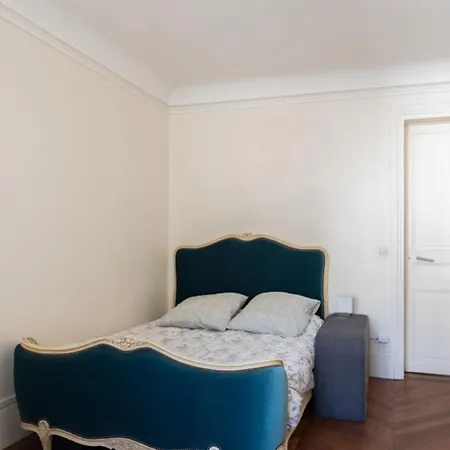 Spacious T3 In The Gobelins District * Paris